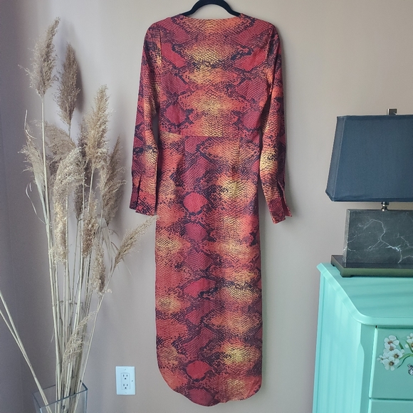 Snake Skin Print Long Sleeve V-Neck Semi Wrap Skirt Long Dress - Picture 4 of 17